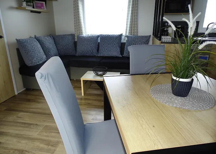 Mobil Home Moderne Neuf Et Ultra Equipe De 6 A 8 Couchages